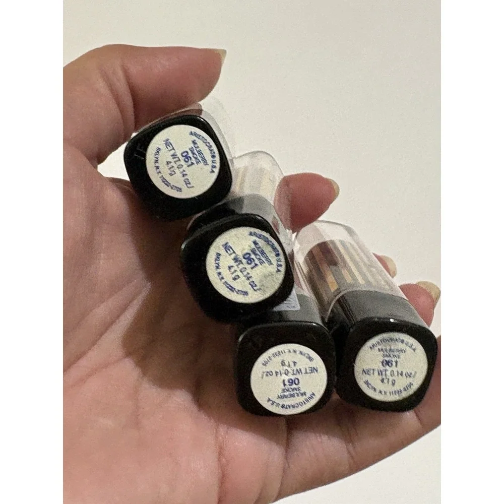 Aristocrat lipstick lot